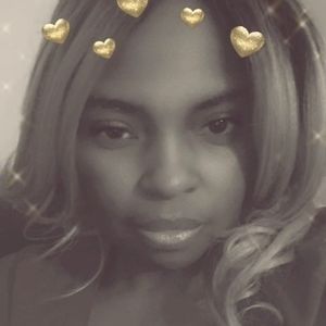 Meet your Posher, Evette